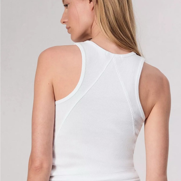 The Essential Rib Tank - Picture 3 of 6